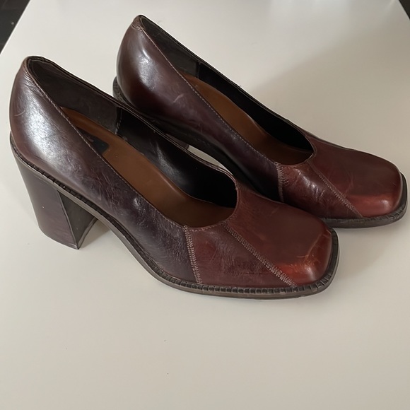 Transit block heels - Picture 2 of 5